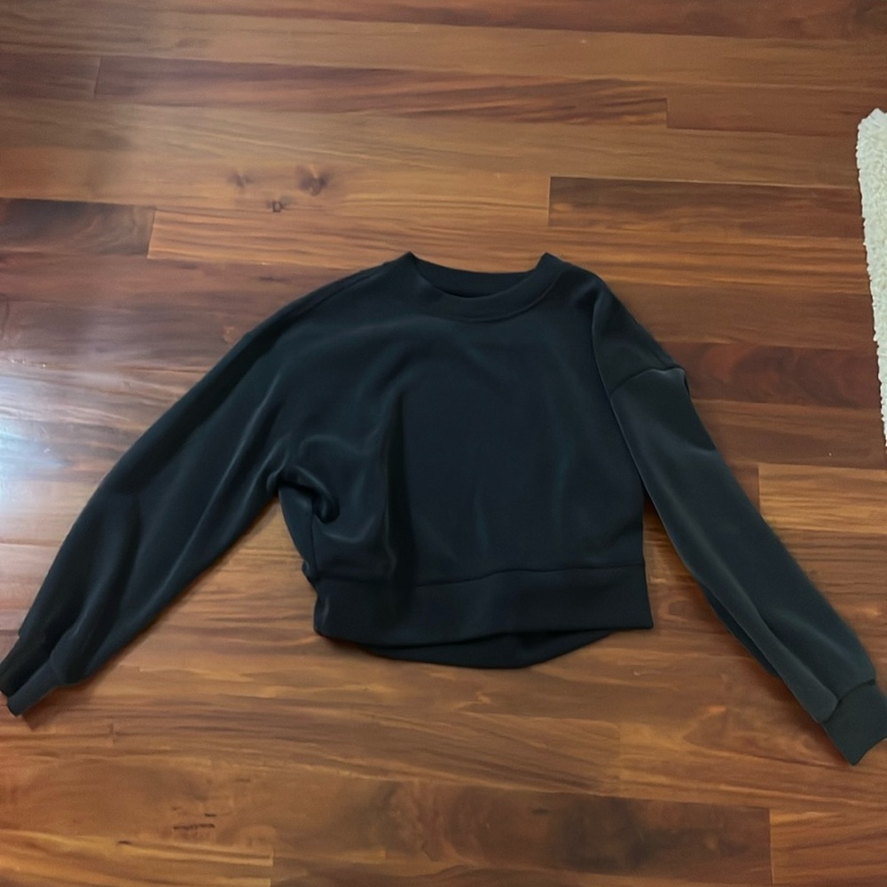 Lululemon long sleeve sweater